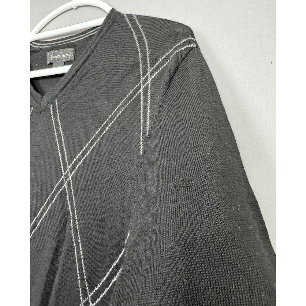 Vintage Kenneth Roberts Black Merino Wool Pullover Sweater Mens Large L V Neck - Picture 2 of 6